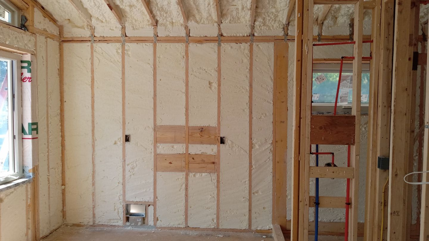 Spray foam insulation Ann Arbor MI application process